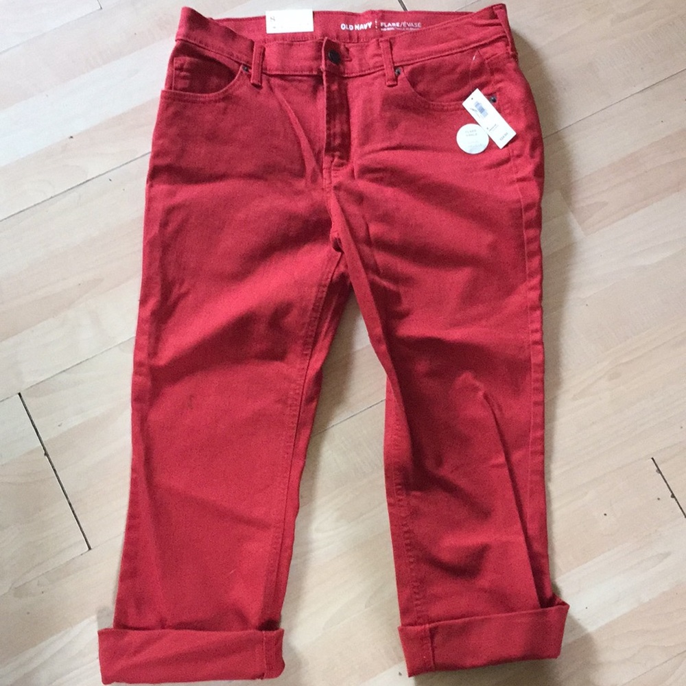 NWT Old Navy flare size 8 regular